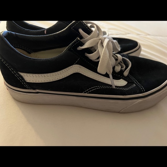 Vans Old Skool Shoe - Picture 3 of 4